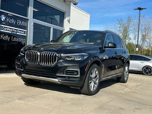 Certified 2022 BMW X5 xDrive40i w/ Premium Package image 3