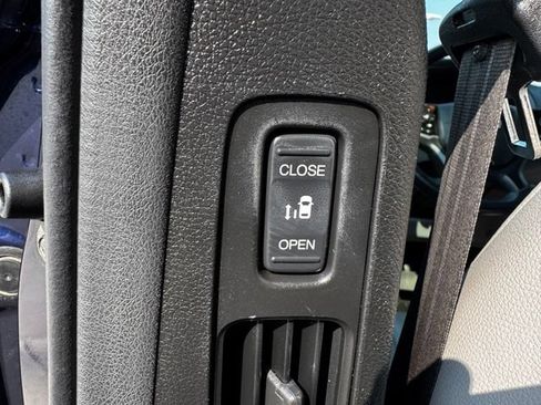 Used 2019 Honda Odyssey EX-L image 15
