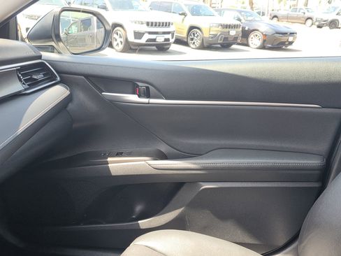 Used 2024 Toyota Camry XSE FWD image 17