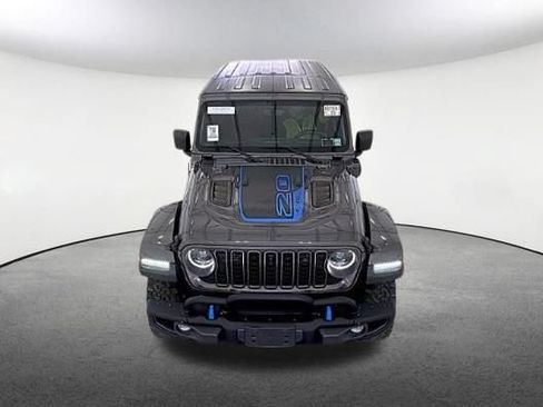 Used 2023 Jeep Wrangler Unlimited Rubicon 4xe AWD/4WD image 2