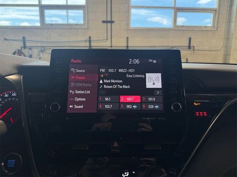 Used 2023 Toyota Camry XSE image 17