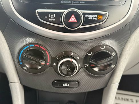 Used 2017 Hyundai Accent Value Edition FWD image 17