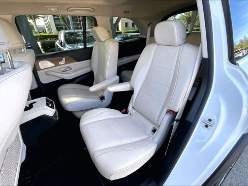 Used 2021 Mercedes-Benz GLS 450 4MATIC image 20