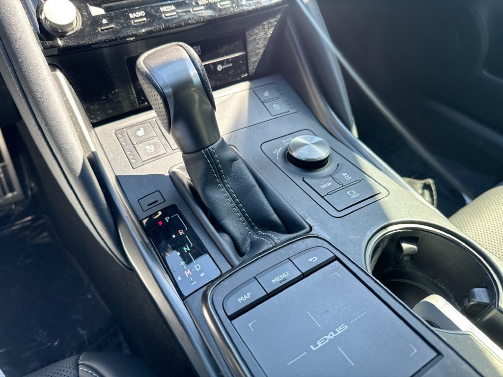 Used 2025 Lexus IS 500 RWD image 29