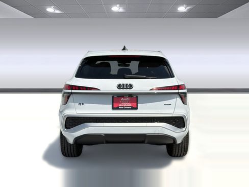 New 2026 Audi Q3 quattro 2.0T image 10
