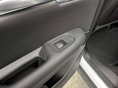 Used 2025 Cadillac XT5 Premium Luxury image 26