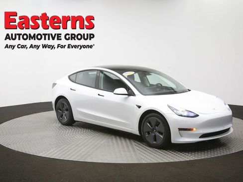 Used 2023 Tesla Model 3 Standard Range RWD image 45
