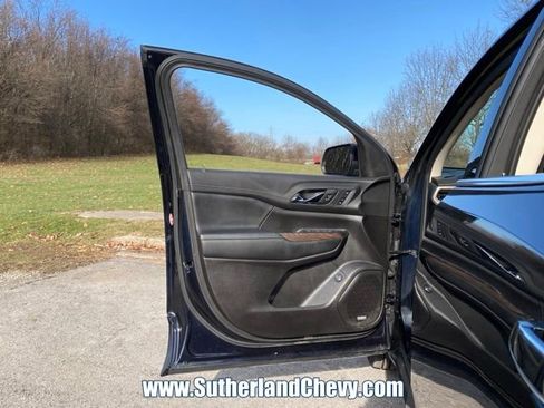 Used 2022 GMC Acadia Denali w/ GMC Pro Grade Package image 14