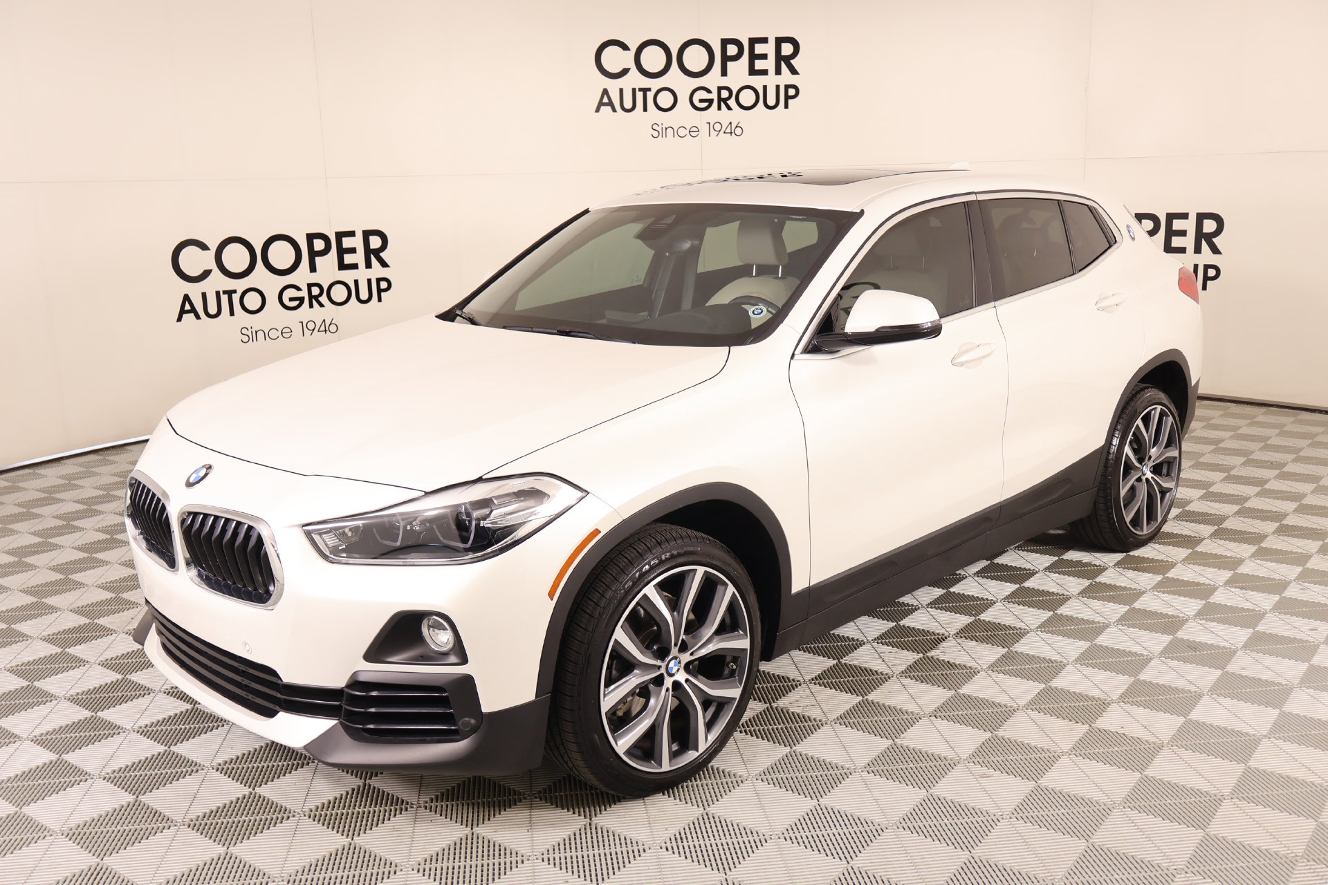 Used 2020 BMW X2 xDrive28i w/ Convenience Package AWD/4WD image 11