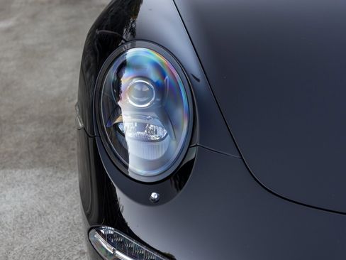 Used 2016 Porsche 911 Carrera image 14