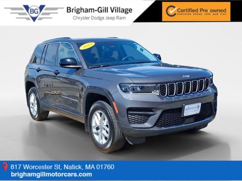 Certified 2023 Jeep Grand Cherokee Laredo X AWD/4WD image 1