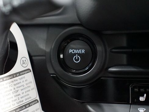 New 2025 Toyota Crown Signia image 23