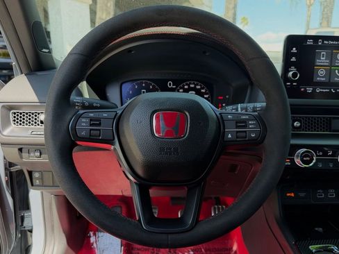 Used 2025 Honda Civic Type R image 23