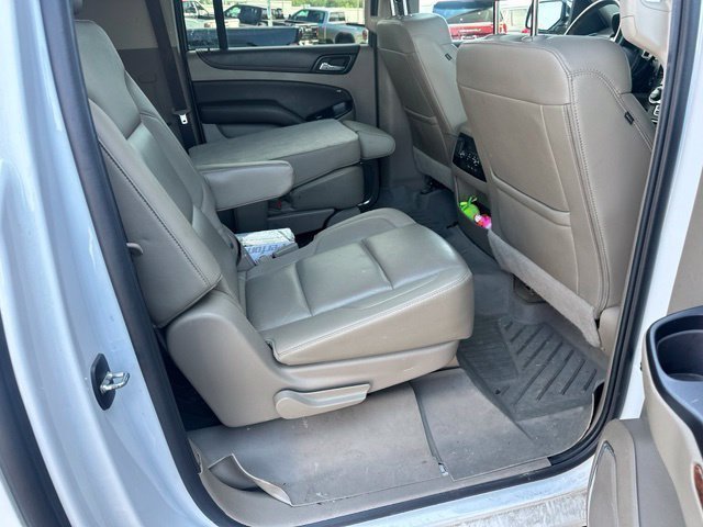 Used 2018 Chevrolet Suburban Premier AWD/4WD image 30