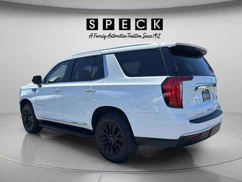 Used 2022 GMC Yukon SLT AWD/4WD image 3