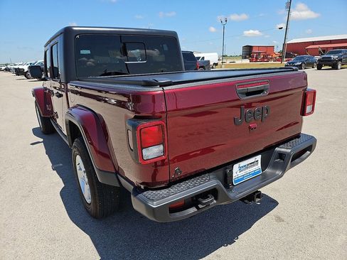 Used 2021 Jeep Gladiator Sport AWD/4WD image 5