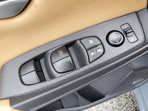 Certified 2025 Nissan Sentra SV w/ SV Premium Package FWD image 17
