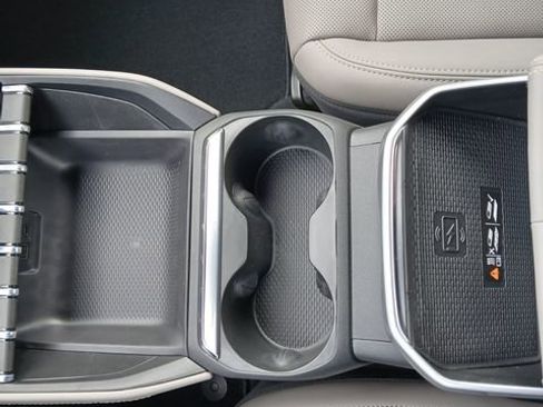 New 2026 GMC Terrain Elevation w/ Elevation Premium Package image 29