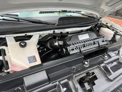 Used 2021 Chevrolet Express 2500 image 37