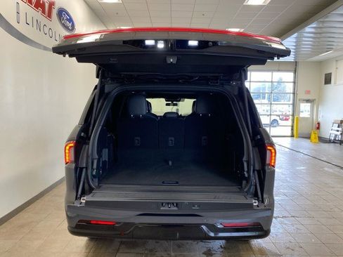 New 2026 Lincoln Navigator L Black Label image 39