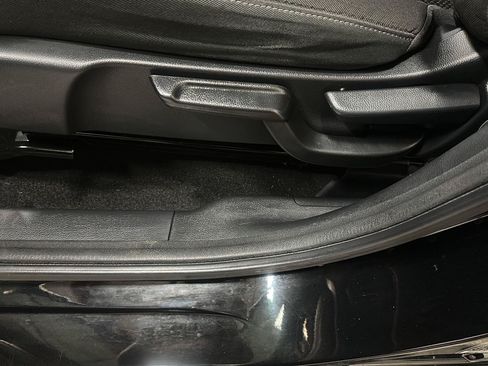 Used 2020 Honda HR-V Sport image 16
