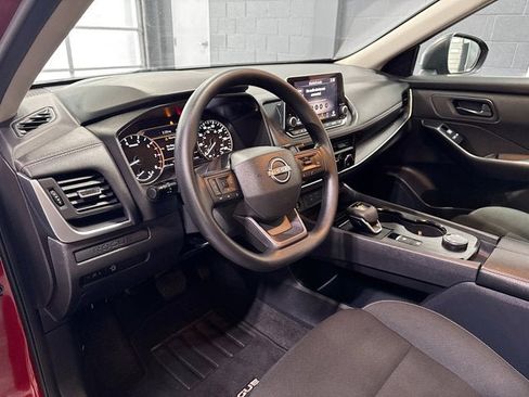 Certified 2025 Nissan Rogue S image 9