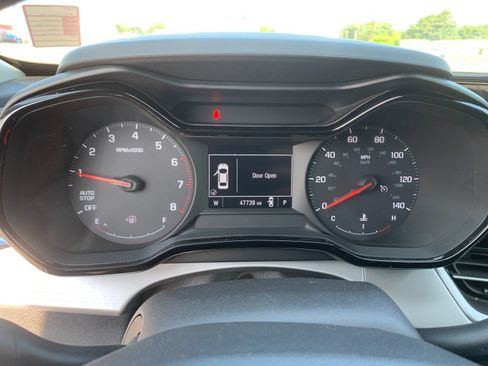 Used 2024 Chevrolet Trax LS FWD image 31