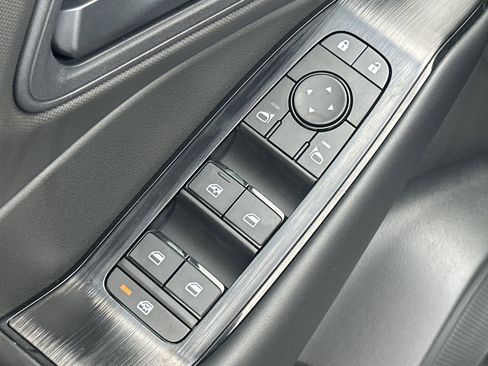 New 2025 Nissan Rogue S image 16