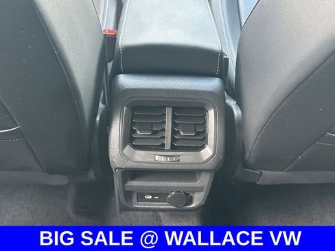 Certified 2024 Volkswagen Tiguan SE FWD image 15