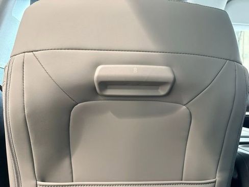 New 2026 Ford Expedition Max Active image 21