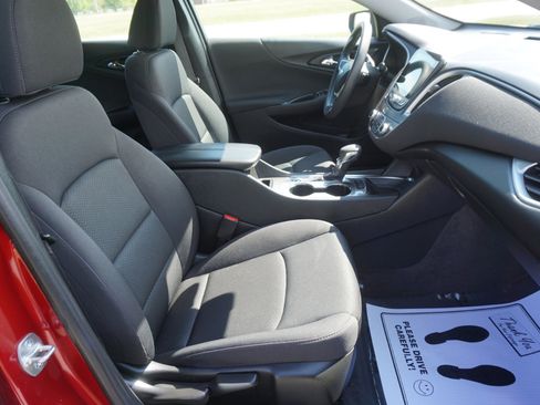 Used 2024 Chevrolet Malibu LT image 23