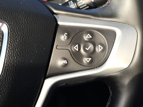 Used 2023 GMC Acadia SLT w/ Preferred Package image 19