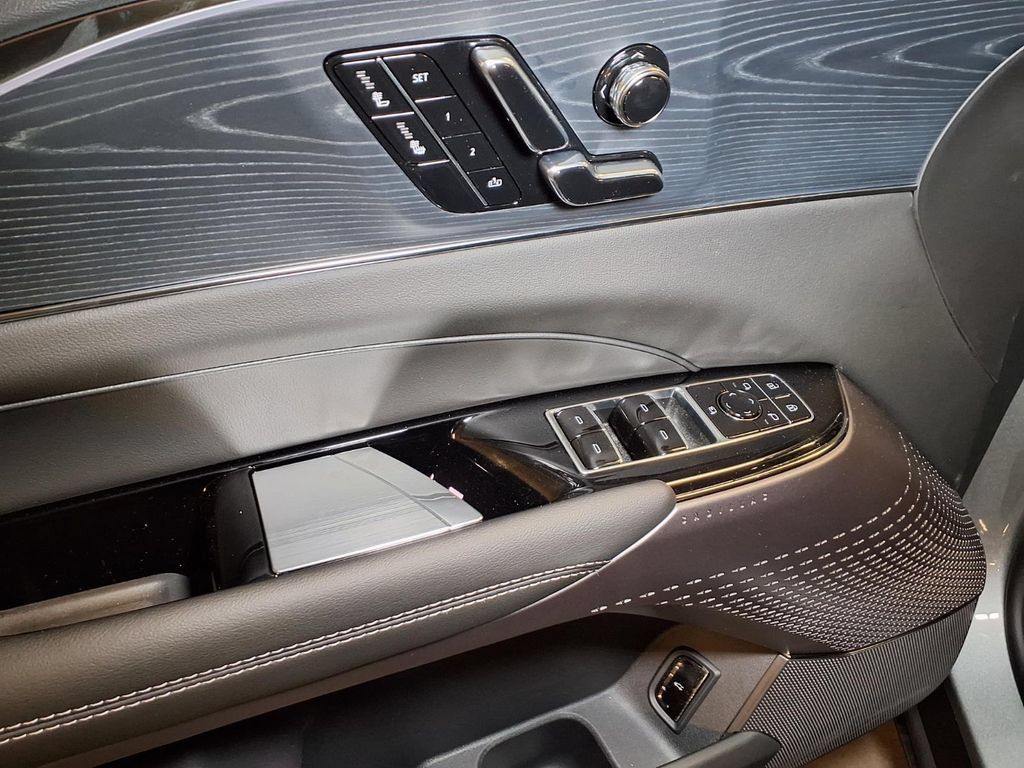 New 2026 Cadillac Lyriq Sport RWD image 16