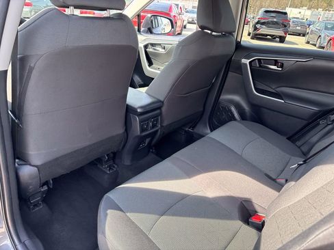 Used 2024 Toyota RAV4 XLE image 40