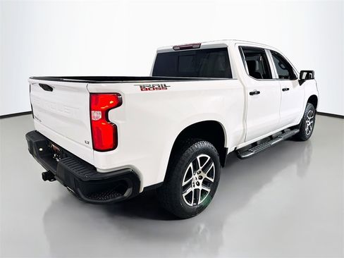 Used 2019 Chevrolet Silverado 1500 LT Trail Boss image 8