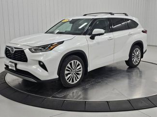 Used 2024 Toyota Highlander Platinum AWD/4WD video 1