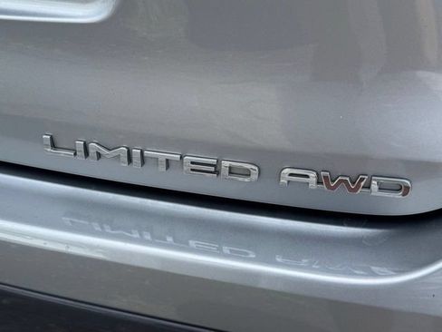 Used 2023 Toyota Highlander Limited AWD/4WD image 7