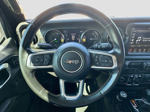 Used 2022 Jeep Wrangler Unlimited Sahara image 13