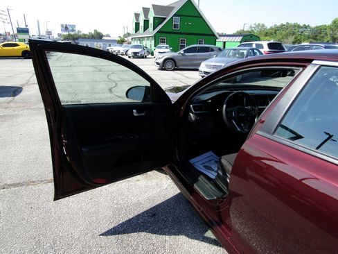 Used 2019 Kia Optima LX w/ LX 17" Wheel Package image 15