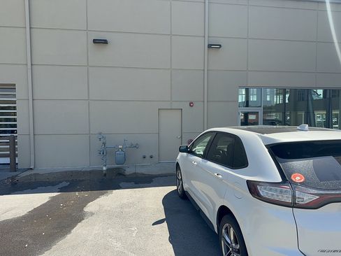 Used 2016 Ford Edge Sport w/ Equipment Group 401A AWD/4WD image 7