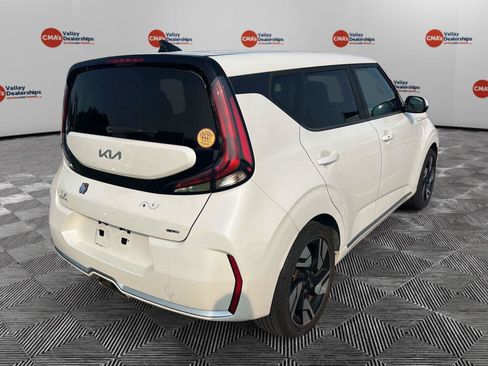 Used 2023 Kia Soul GT-Line FWD image 4