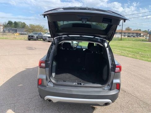 Used 2025 Ford Escape Active AWD/4WD image 25