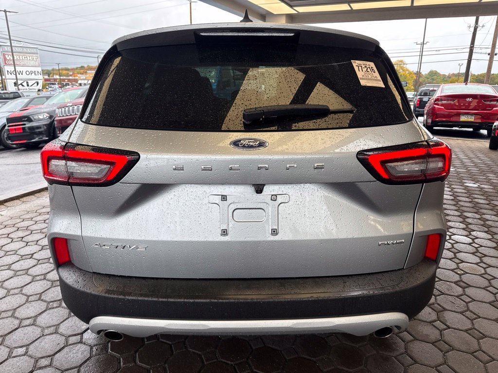 Used 2023 Ford Escape Active AWD/4WD image 7