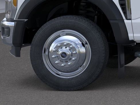 New 2026 Ford F450 XL w/ XL Chrome Package image 19