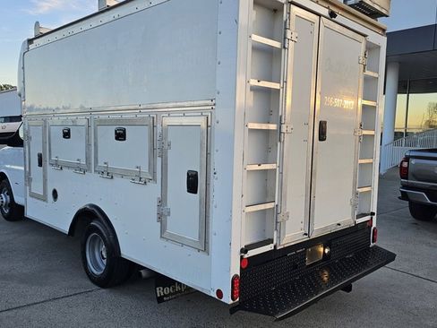 Used 2019 Chevrolet Express 3500 Work Van 2D Chassis w/ Power Convenience Package image 12