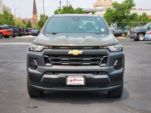 Used 2024 Chevrolet Colorado W/T RWD image 8