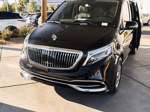 Used 2021 Mercedes-Benz Metris Passenger w/ Premium Safety Package image 5