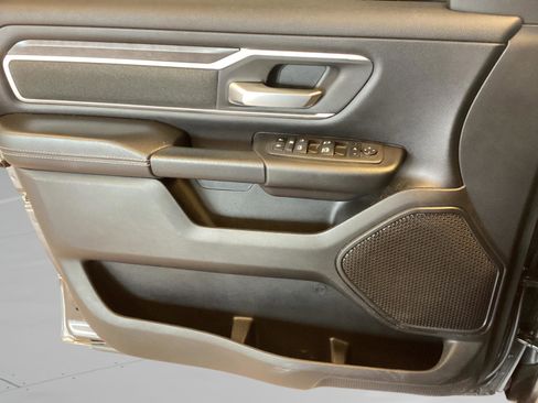Used 2022 RAM 1500 Big Horn AWD/4WD image 16