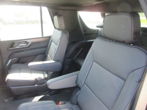 New 2026 GMC Yukon Denali image 12