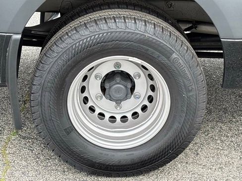 Used 2024 Mercedes-Benz Sprinter 3500 image 33